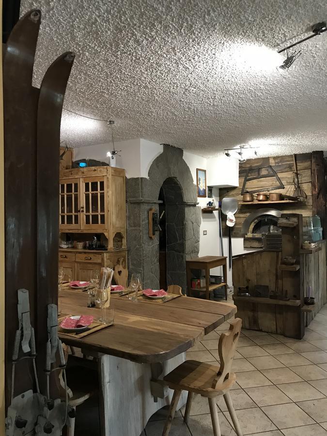 Sasso Nero Hotel Киеза ин Валмаленко Екстериор снимка