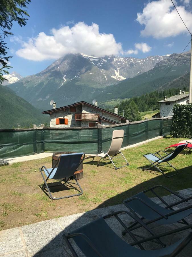 Sasso Nero Hotel Киеза ин Валмаленко Екстериор снимка