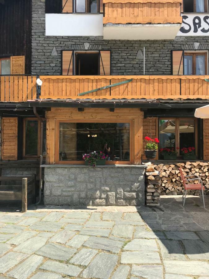 Sasso Nero Hotel Киеза ин Валмаленко Екстериор снимка